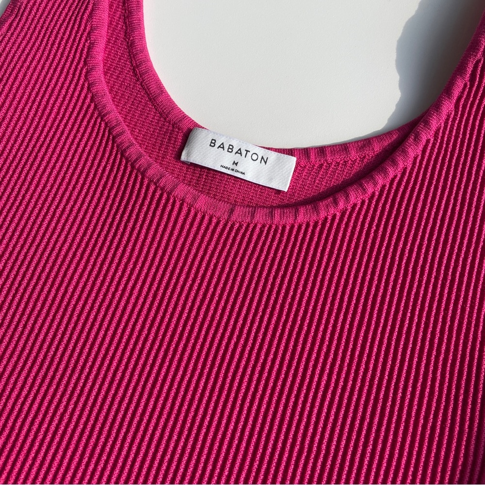 Aritzia Babaton Sculpt Knit Scoop Neck Crop Top - pink